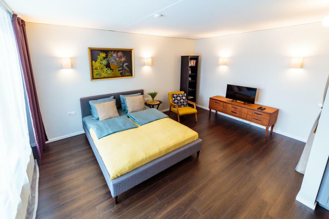 Romantic Close To The Old Town Appartement *