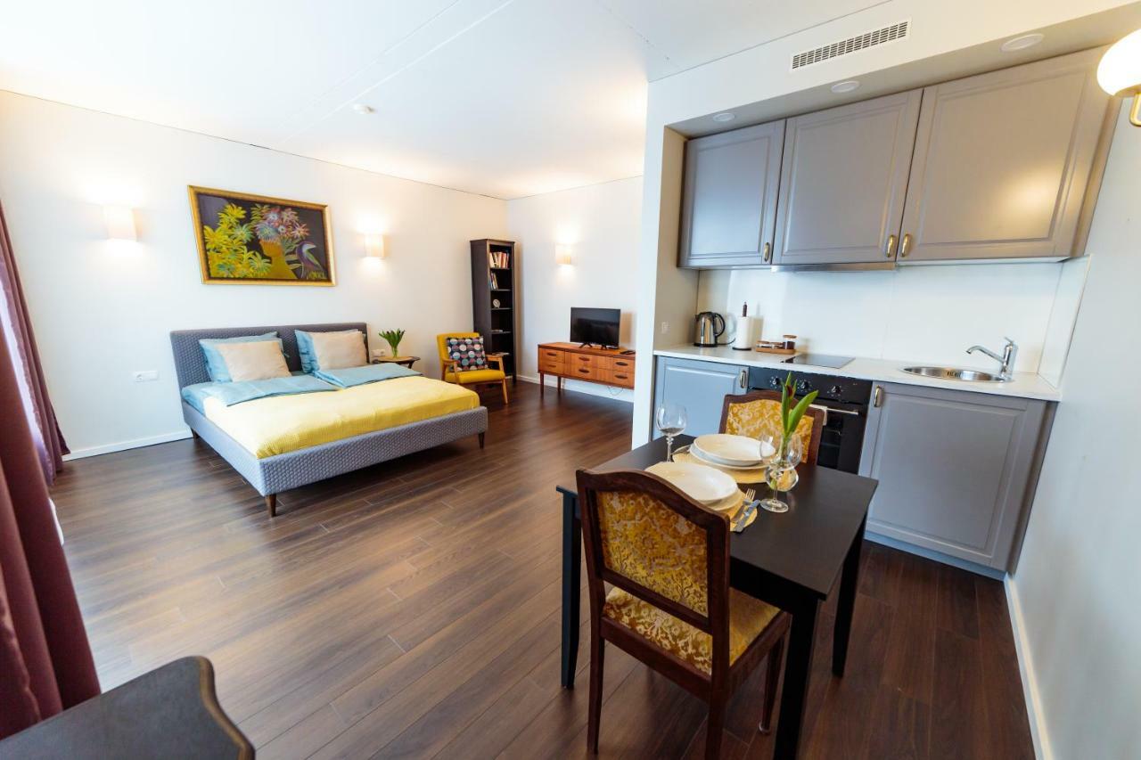 Romantic Close To The Old Town *